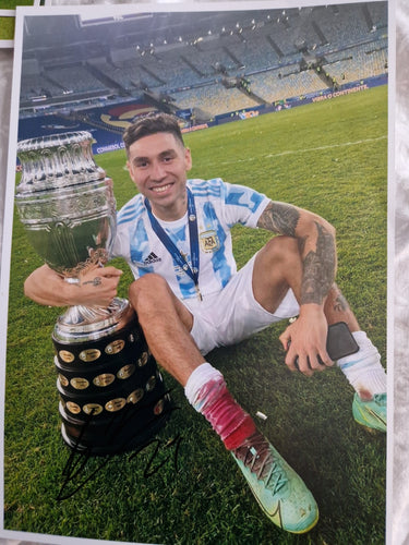 Gonzalo Montiel signed Argentina photo