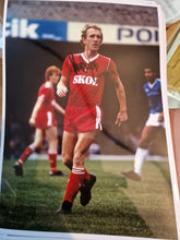 Load image into Gallery viewer, Signed Ian Bowyer Nottingham Forest photo.