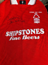 Load image into Gallery viewer, Des Walker signed Nottingham Forest shirt