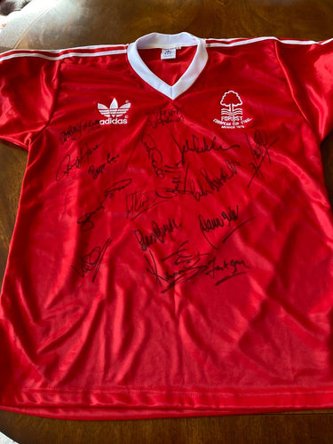 Nottingham Forest signed European cup Shirt