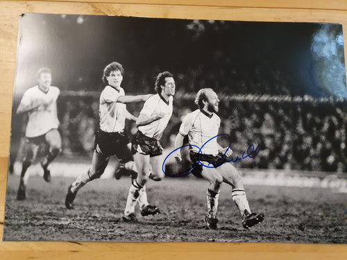 Archie gemmill signed photo