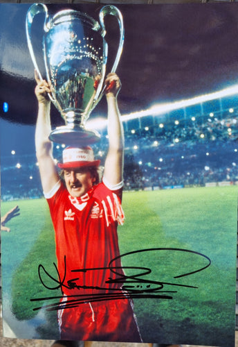 Kenny Burns signed photo.Nottingham Forest