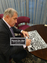 Load image into Gallery viewer, Peter Shilton signed Nottingham Forest