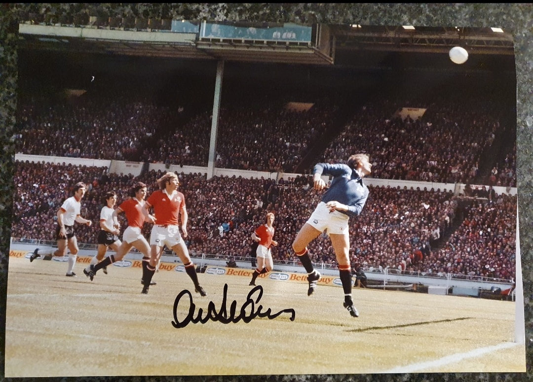 Alex Stepney – roundourwaysportingmemorabilia