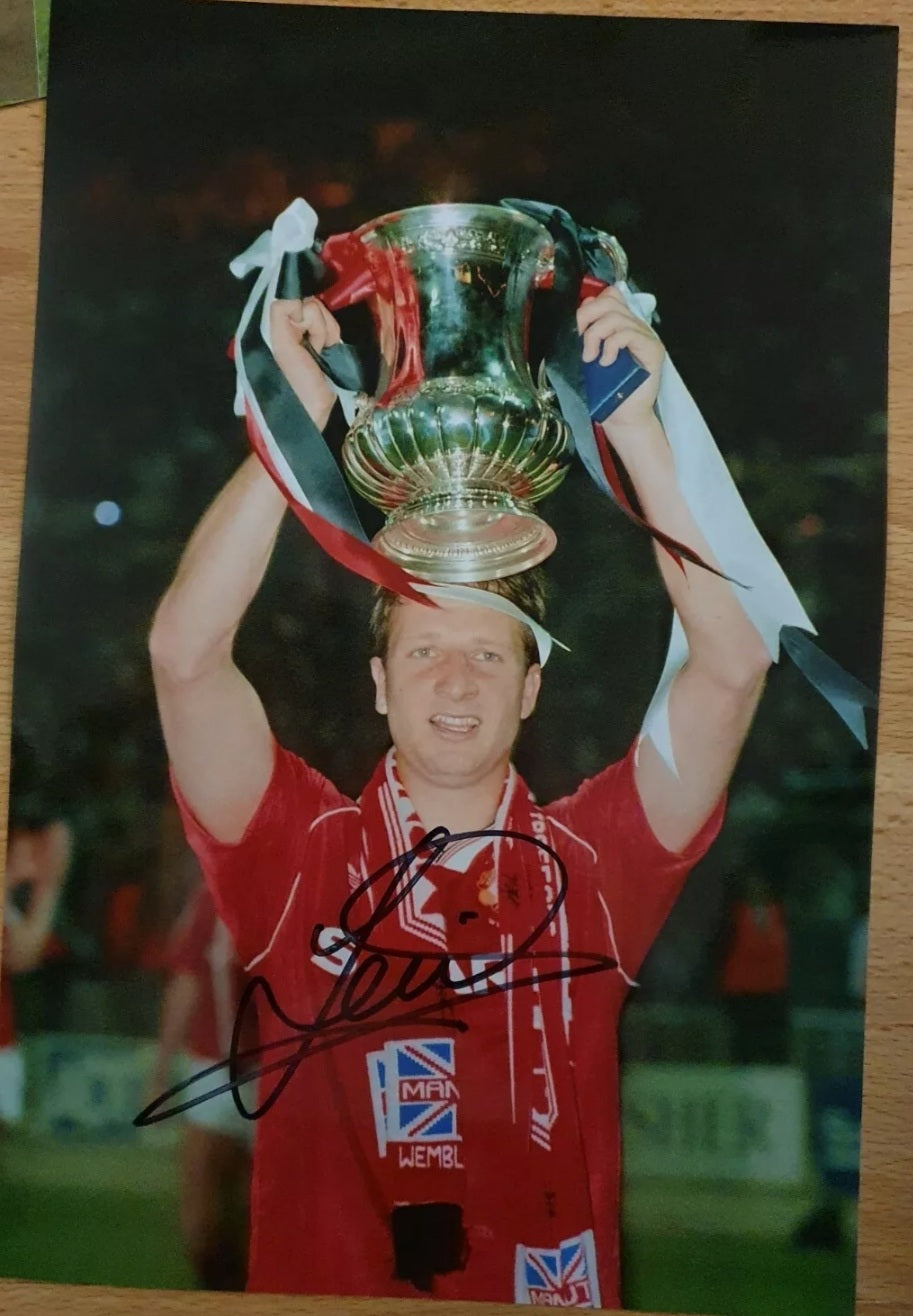 Signed Lee Martin Manchester utd